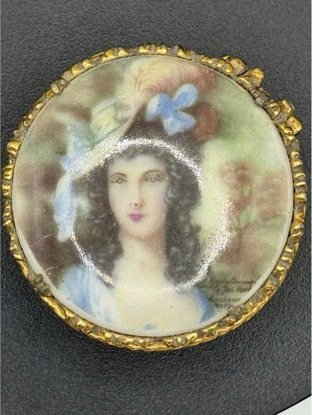 Vintage Lady In Blue Porcelain Portrait Pillbox - 1.5” Wide Gold Tone